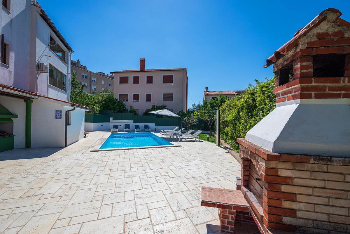 Big Swimming Pool Apartment Monvidal PUY 외부 사진