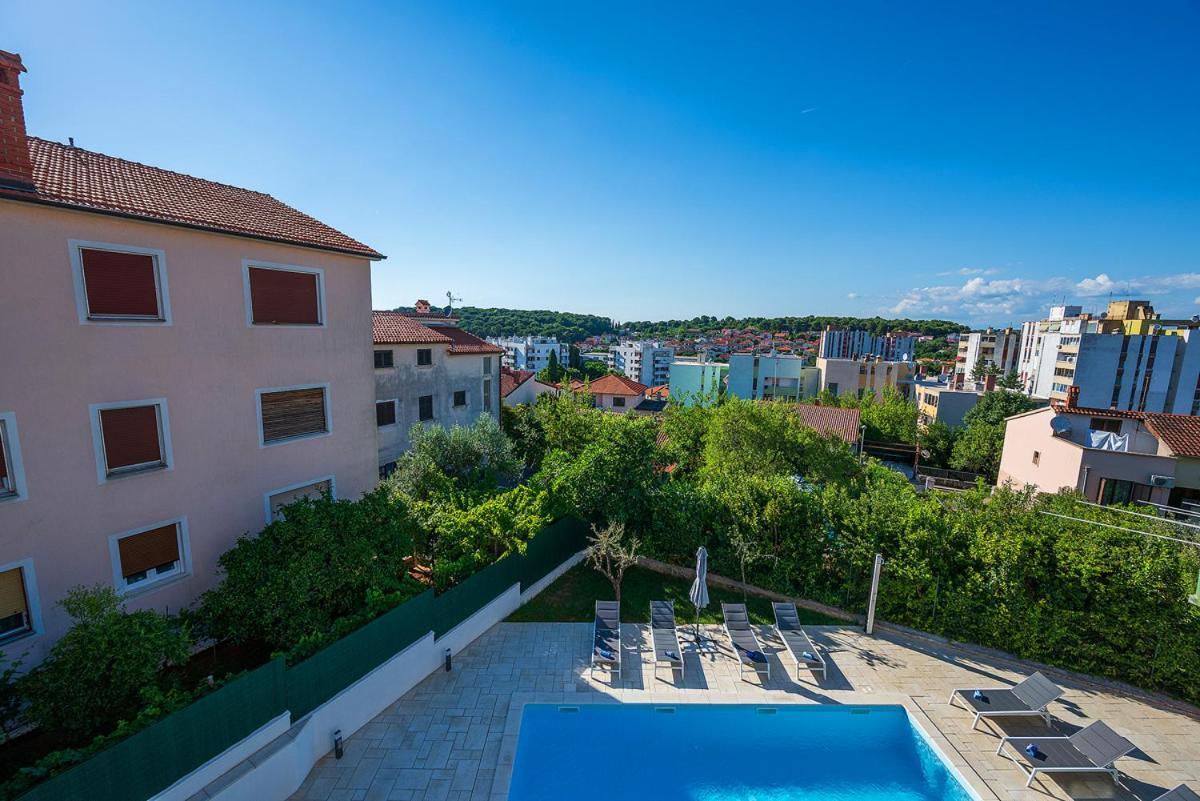 Big Swimming Pool Apartment Monvidal PUY 외부 사진