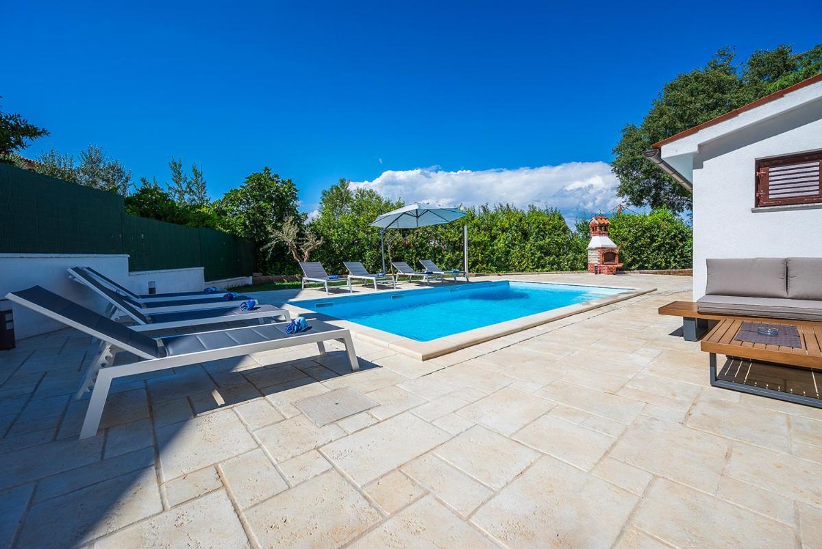Big Swimming Pool Apartment Monvidal PUY 외부 사진