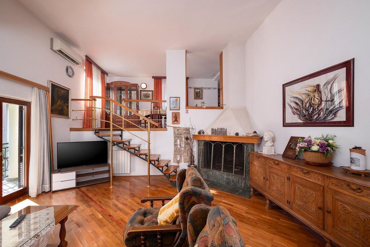 Big Swimming Pool Apartment Monvidal PUY 외부 사진